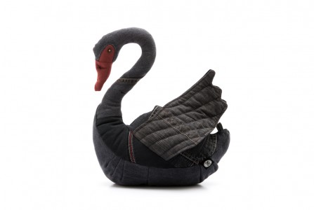 swan-Black-edition-maison-indigo-for-the-love-of-denim
